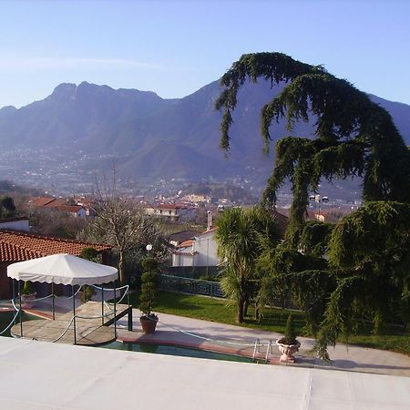 Hotel Diecimare Cava deʼ Tirreni Buitenkant foto