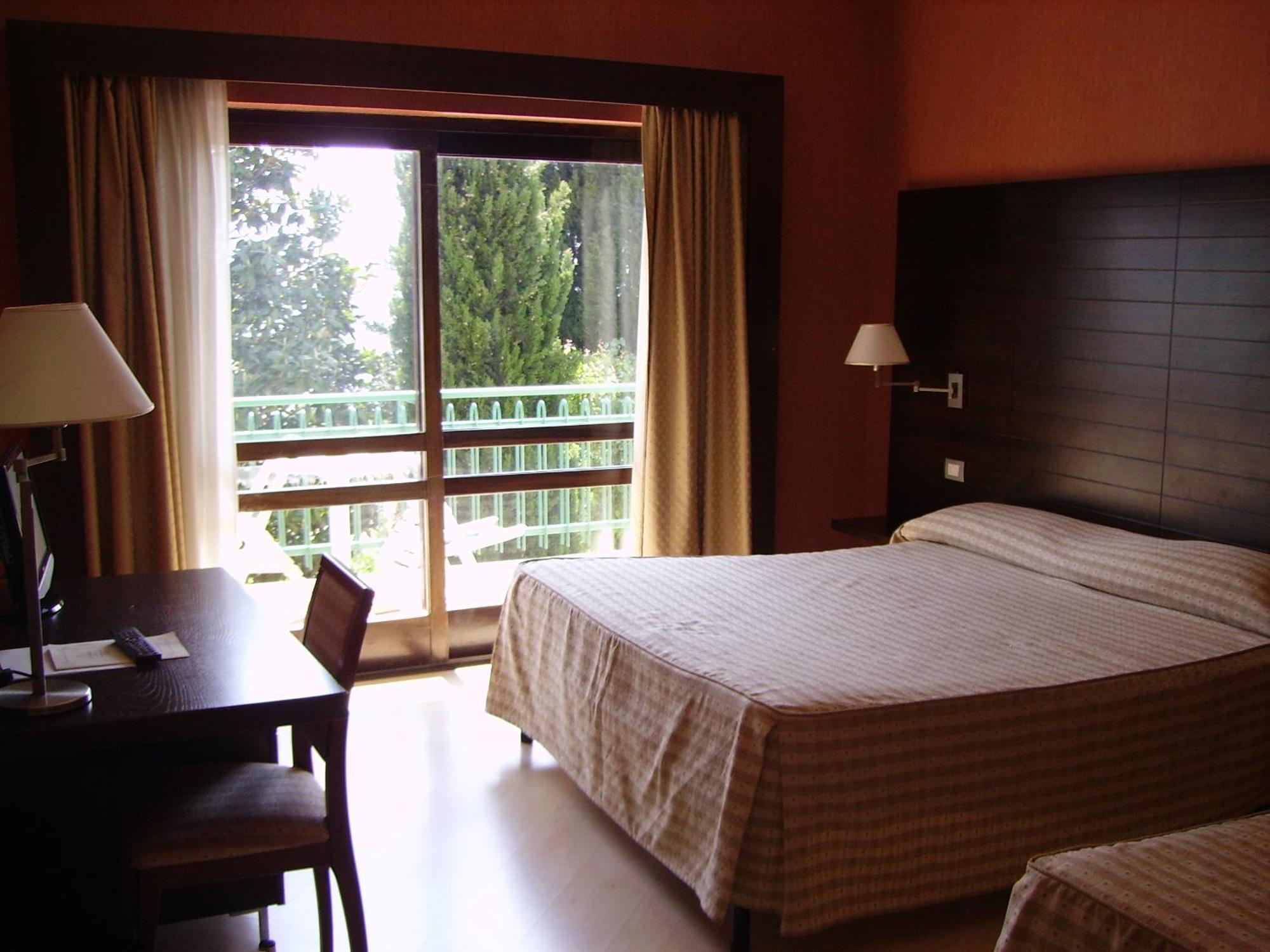 Hotel Diecimare Cava deʼ Tirreni Buitenkant foto