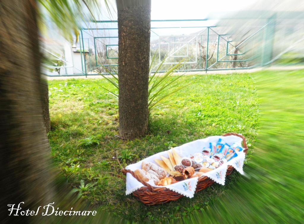 Hotel Diecimare Cava deʼ Tirreni Buitenkant foto