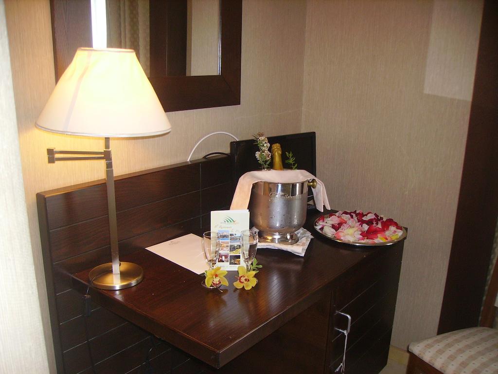 Hotel Diecimare Cava deʼ Tirreni Buitenkant foto